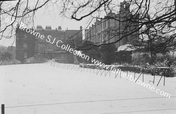 RATHFARNHAM CASTLE IN SNOW